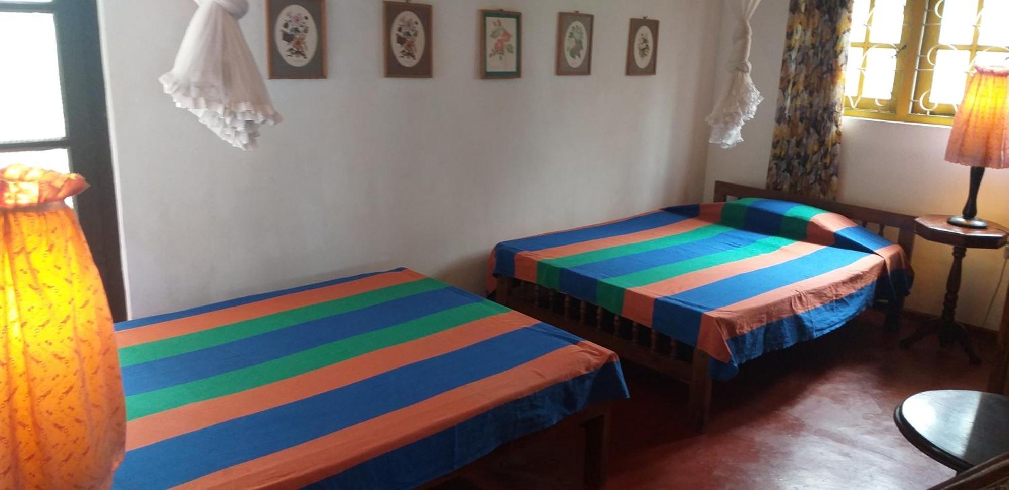 The Icebear Guesthouse Negombo Room photo