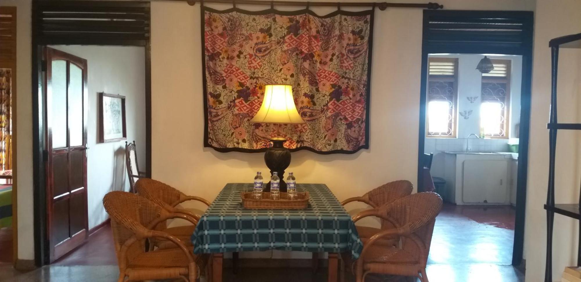 The Icebear Guesthouse Negombo Room photo