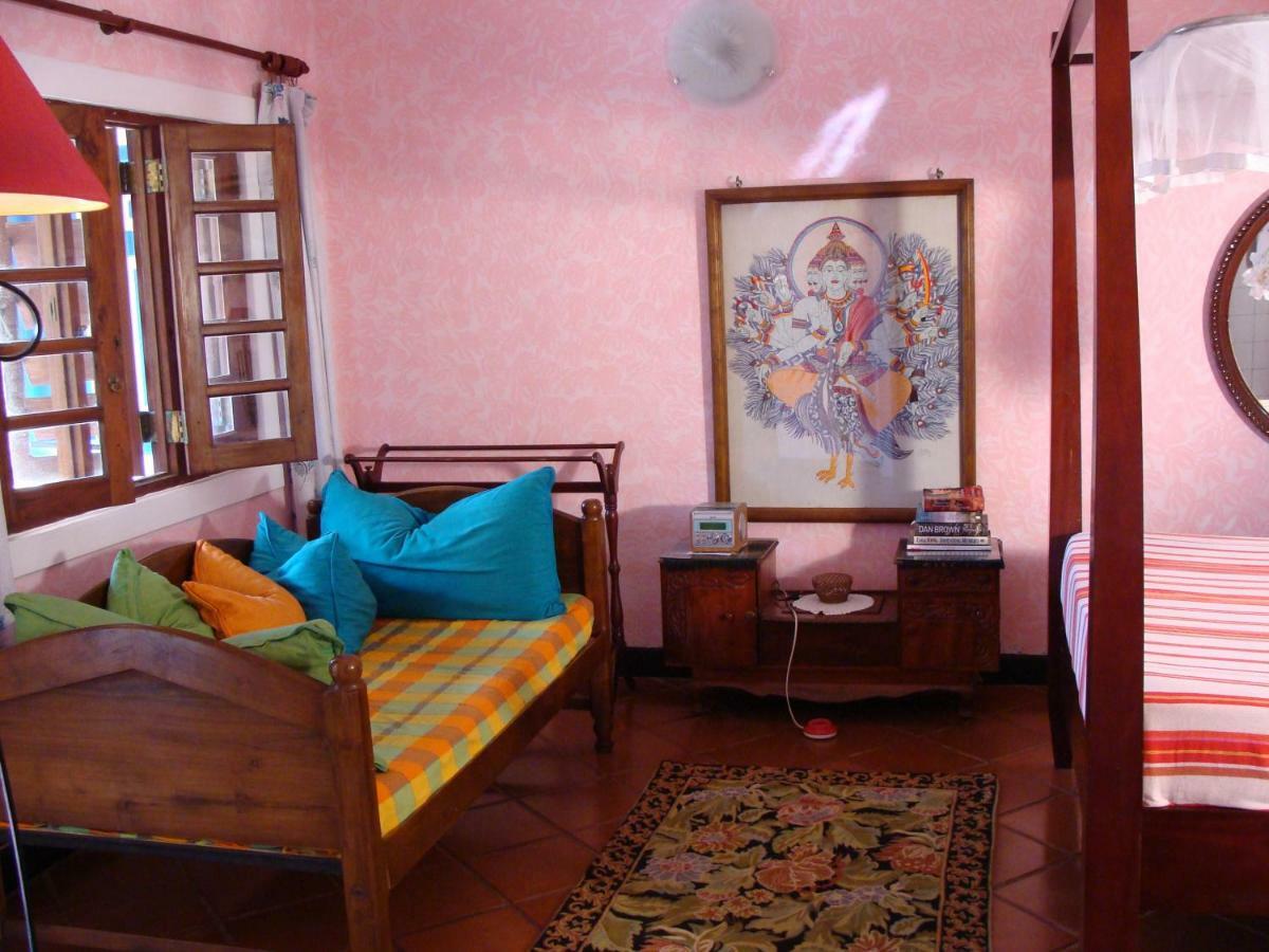 The Icebear Guesthouse Negombo Exterior photo